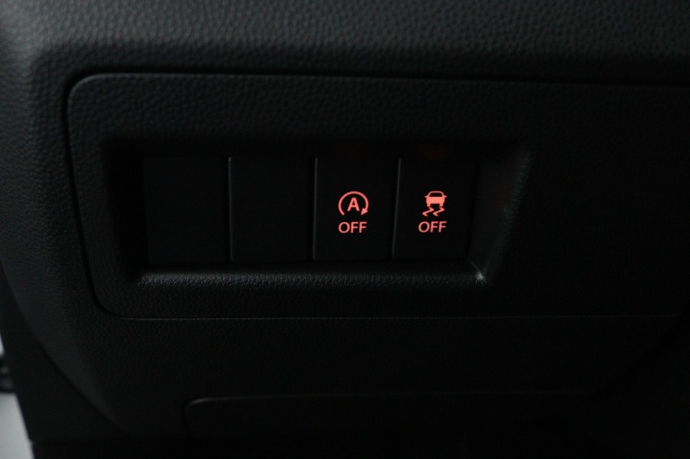 Suzuki Ignis - 1.2 Smart Hybrid Style 33