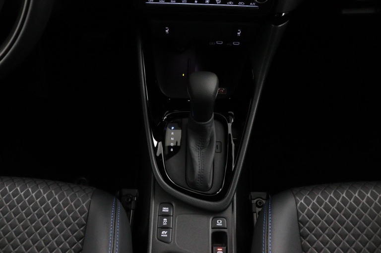 Toyota Yaris - 1.5 Hybrid 130 Launch Edition 24