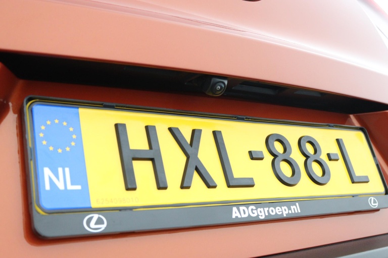 Lexus UX - 250h Business Line 37