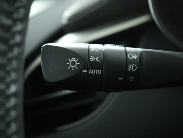 Toyota C-HR - 1.8 Hybrid Executive 32