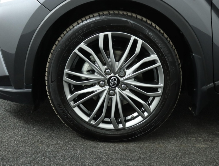 Toyota C-HR - 1.8 Hybrid Executive 39