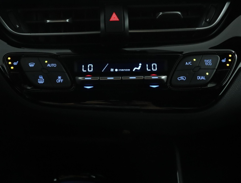 Toyota C-HR - 1.8 Hybrid Executive 7