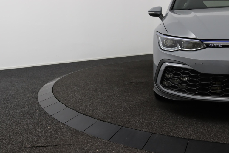 Volkswagen Golf - 1.4 eHybrid GTE 33