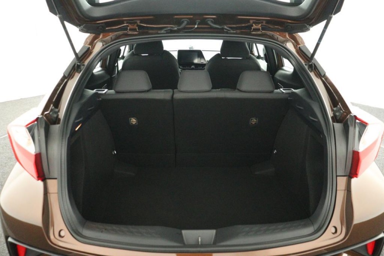 Toyota C-HR - 1.8 Hybrid Dynamic 23