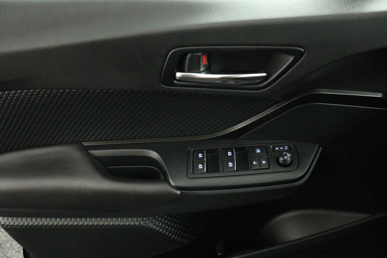 Toyota C-HR - 1.8 Hybrid Dynamic 27