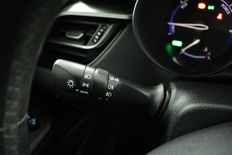 Toyota C-HR - 1.8 Hybrid Dynamic 29