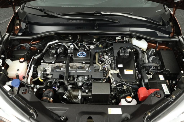 Toyota C-HR - 1.8 Hybrid Dynamic 33