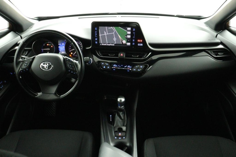 Toyota C-HR - 1.8 Hybrid Dynamic 4