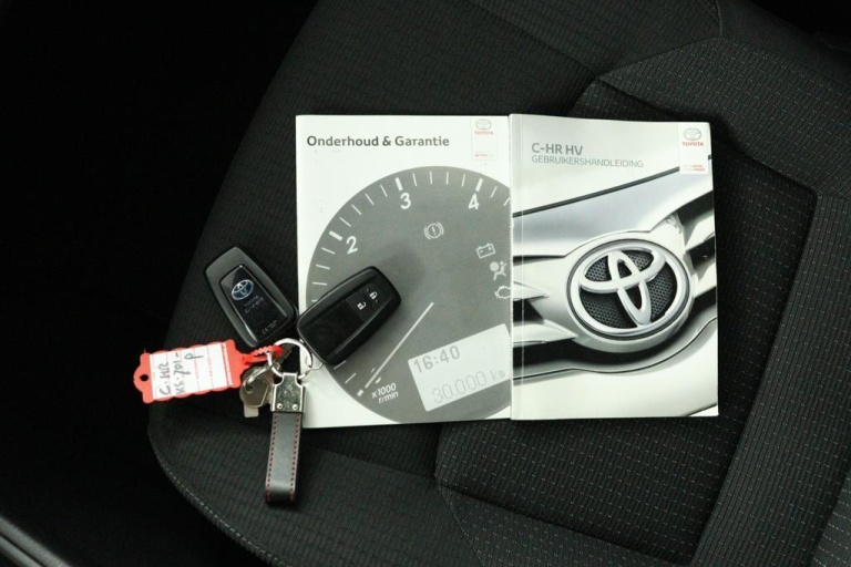 Toyota C-HR - 1.8 Hybrid Dynamic 45