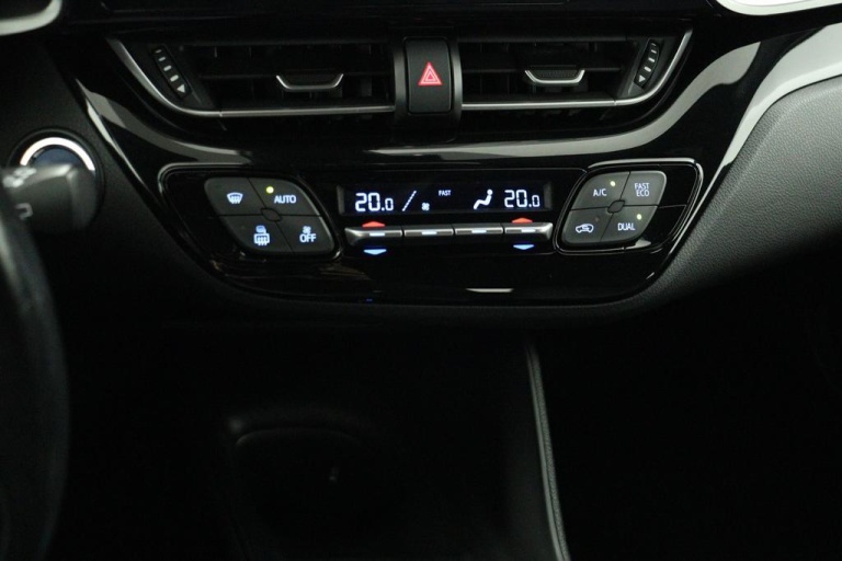 Toyota C-HR - 1.8 Hybrid Dynamic 6