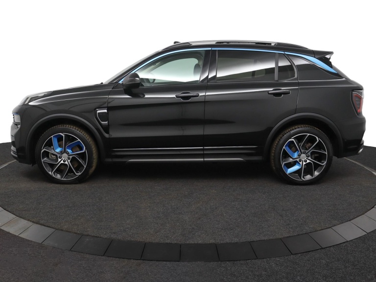 Lynk & Co 01 - 1.5 3