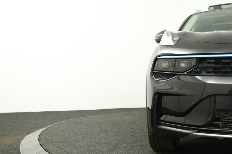 Lynk & Co 01 - 1.5 37