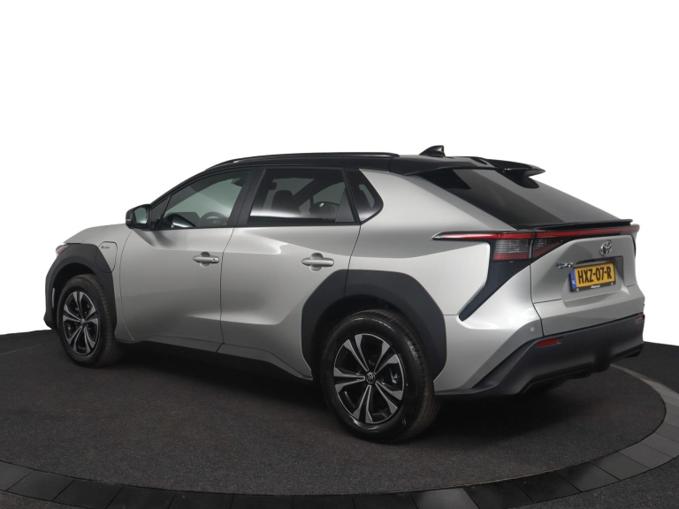 Toyota bZ4X - Dynamic 71 kWh 12