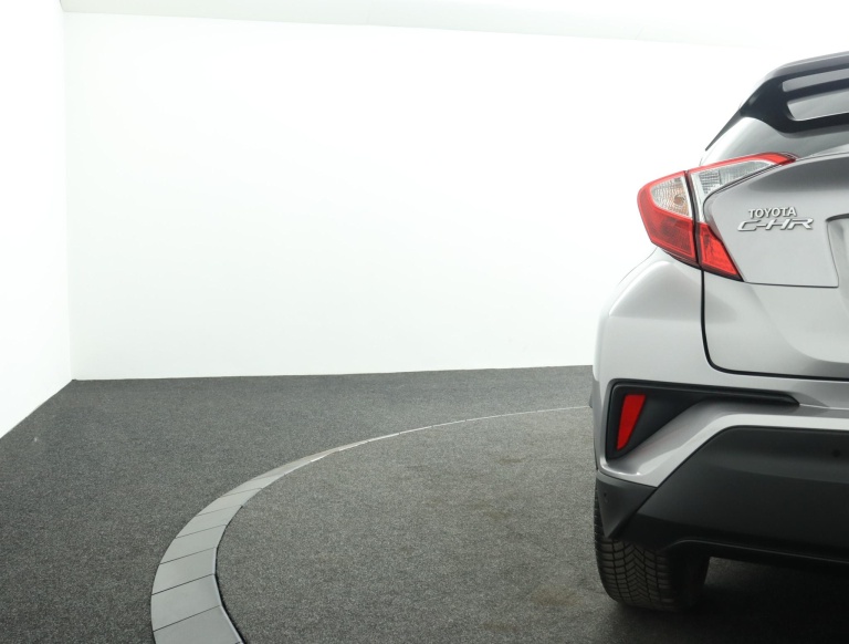 Toyota C-HR - 1.8 Hybrid Executive 40