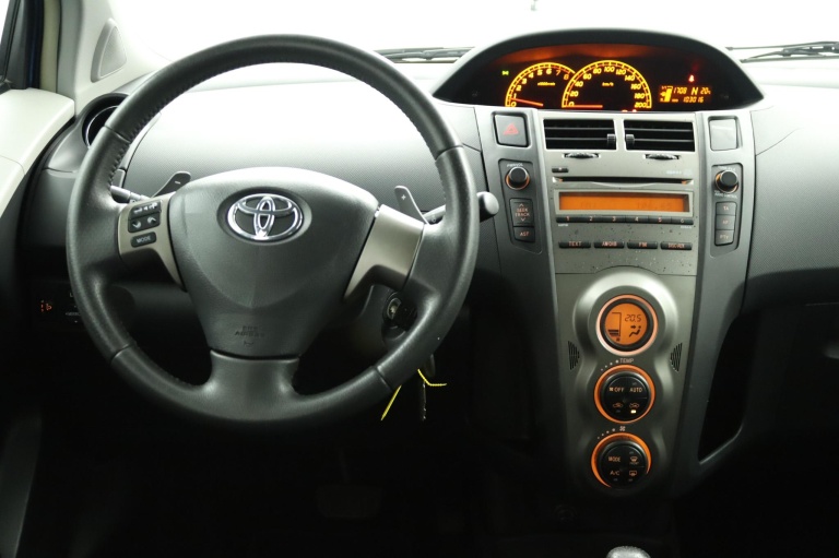 Toyota Yaris - 1.3 VVTi Aspiration 47