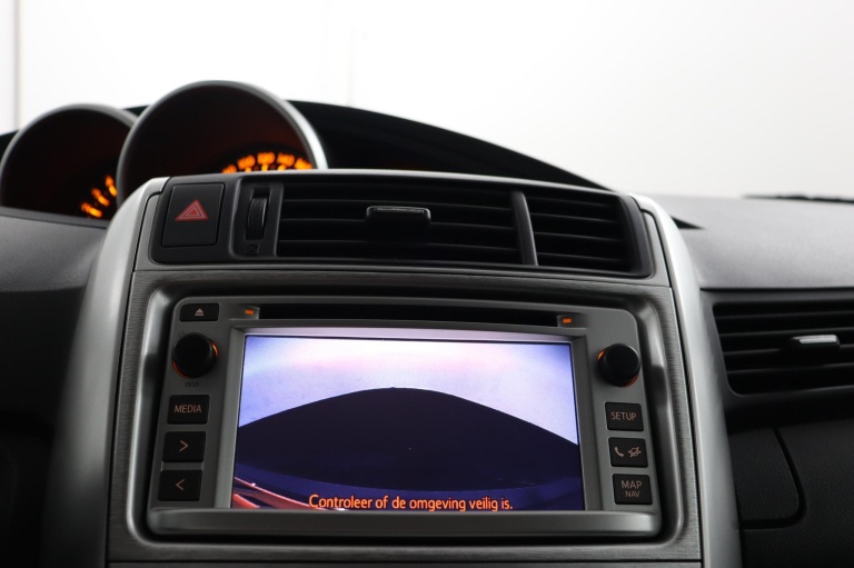 Toyota Verso - 1.6 VVT-i Aspiration 9
