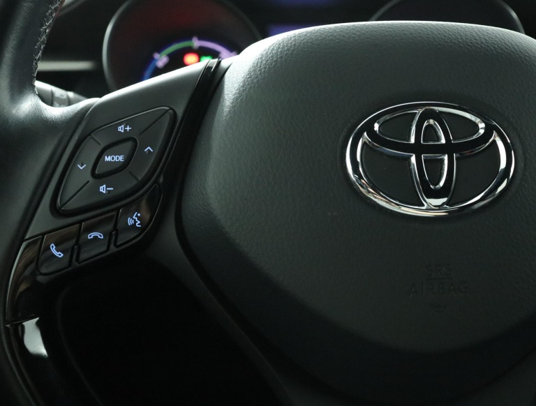 Toyota C-HR - 1.8 Hybrid Style 19