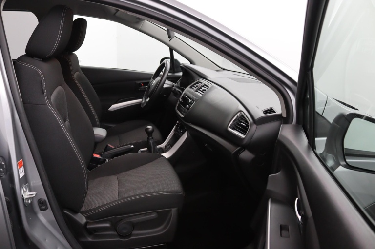 Suzuki SX4 S-Cross - 1.6 Exclusive 10
