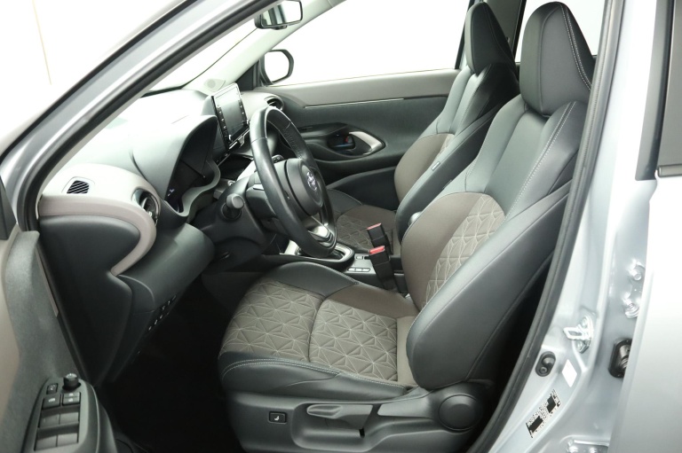 Toyota Yaris Cross - 1.5 Hybrid Executive 17