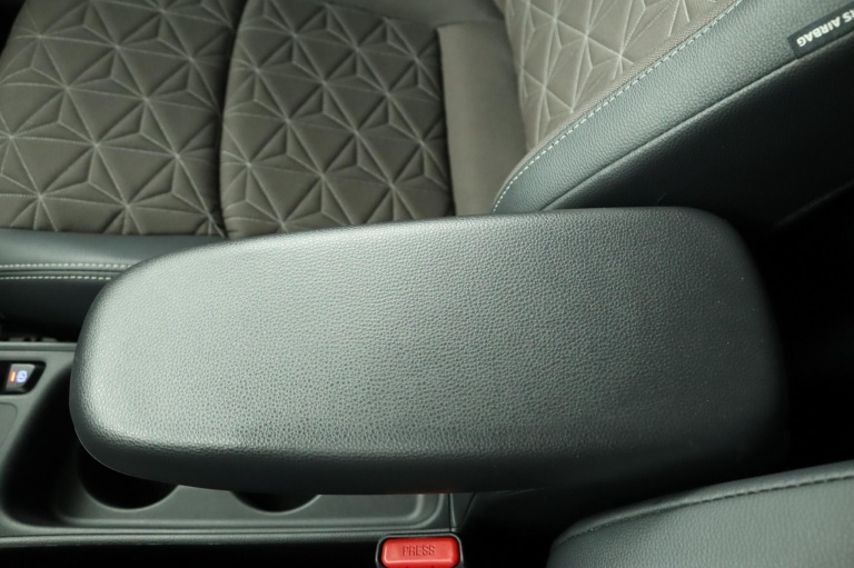 Toyota Yaris Cross - 1.5 Hybrid Executive 56