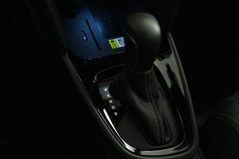 Toyota Yaris Cross - 1.5 Hybrid Adventure Limited 24