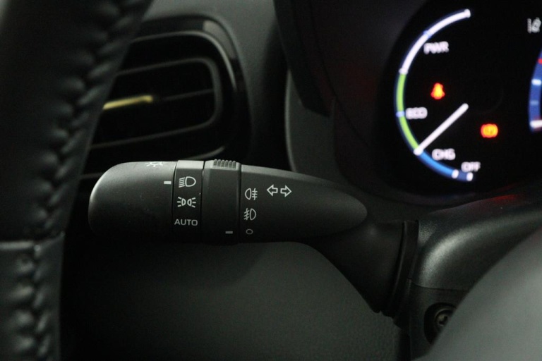 Toyota Yaris Cross - 1.5 Hybrid Adventure Limited 28