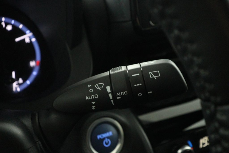 Toyota Yaris Cross - 1.5 Hybrid Adventure Limited 29