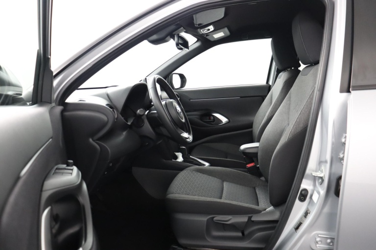Toyota Yaris Cross - 1.5 Hybrid Dynamic 17