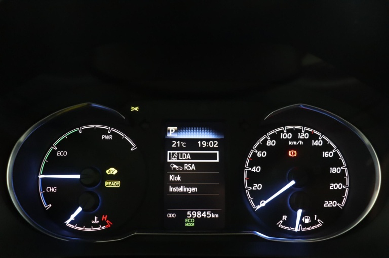 Toyota Yaris - 1.5 Hybrid Bi-Tone 6