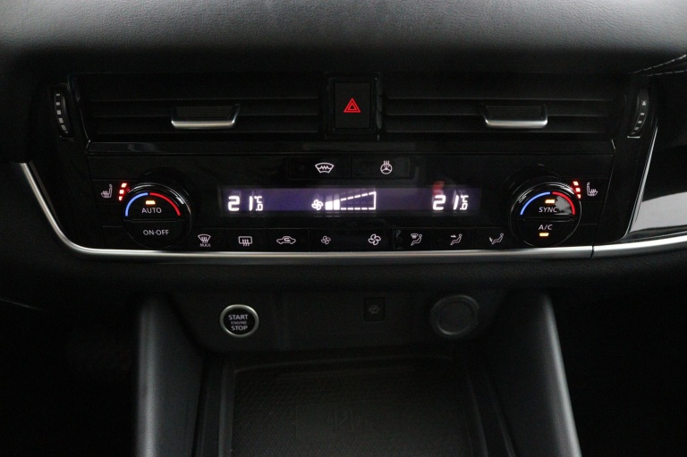 Nissan Qashqai - 1.3 MHEV Xtronic N-Connecta 6