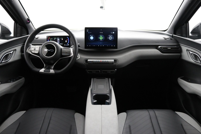 BYD DOLPHIN SURF - Comfort 43 kWh 9