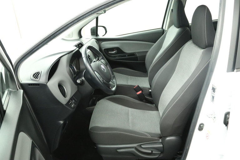 Toyota Yaris - 1.5 Hybrid Aspiration 17