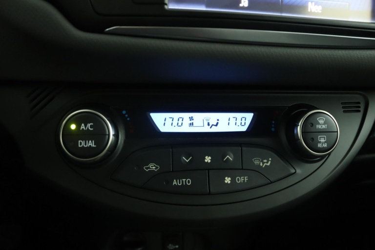 Toyota Yaris - 1.5 Hybrid Aspiration 7