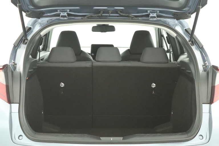 Toyota C-HR - 1.8 Hybrid Dynamic 24