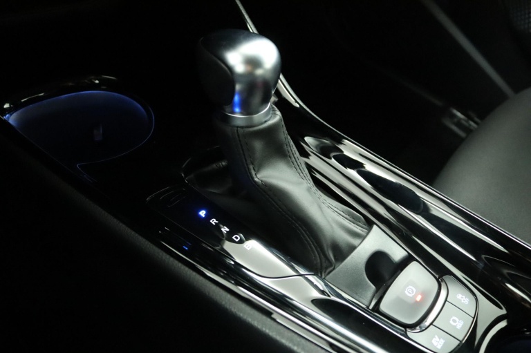 Toyota C-HR - 1.8 Hybrid Dynamic 27