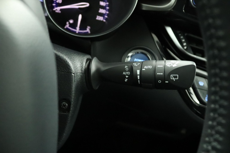 Toyota C-HR - 1.8 Hybrid Dynamic 32