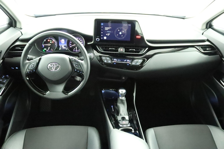 Toyota C-HR - 1.8 Hybrid Dynamic 4
