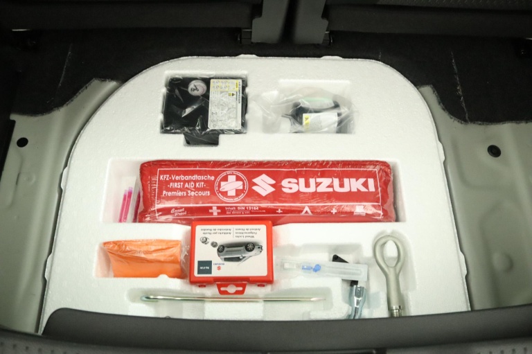 Suzuki Ignis - 1.2 Smart Hybrid Select 33