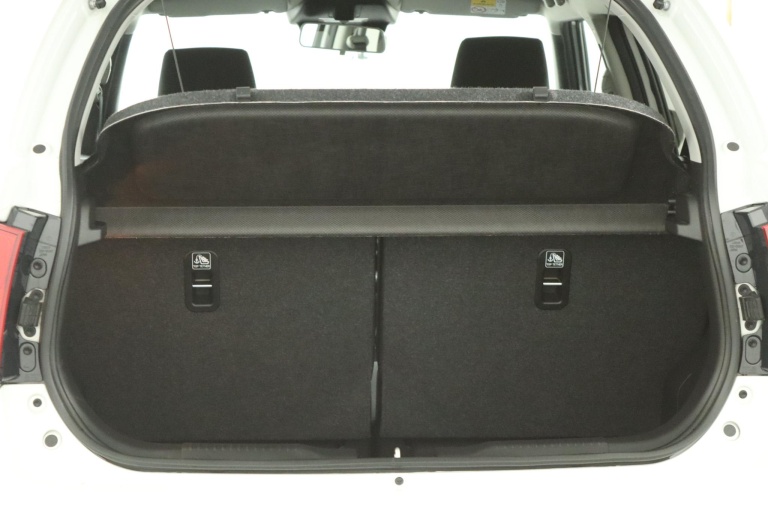 Suzuki Ignis - 1.2 Smart Hybrid Style 23