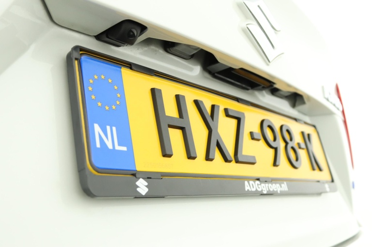 Suzuki Ignis - 1.2 Smart Hybrid Style 41