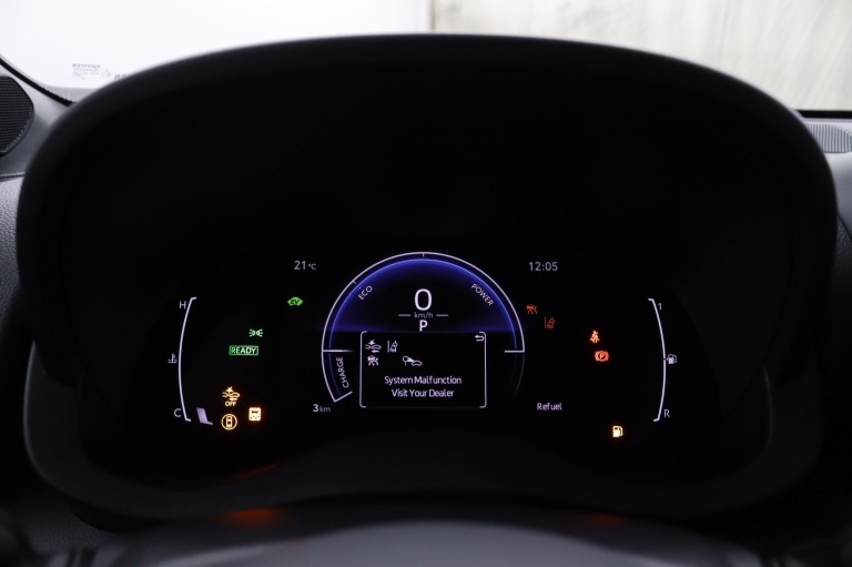 Toyota Yaris Cross - 1.5 Hybrid 115 Dynamic 12