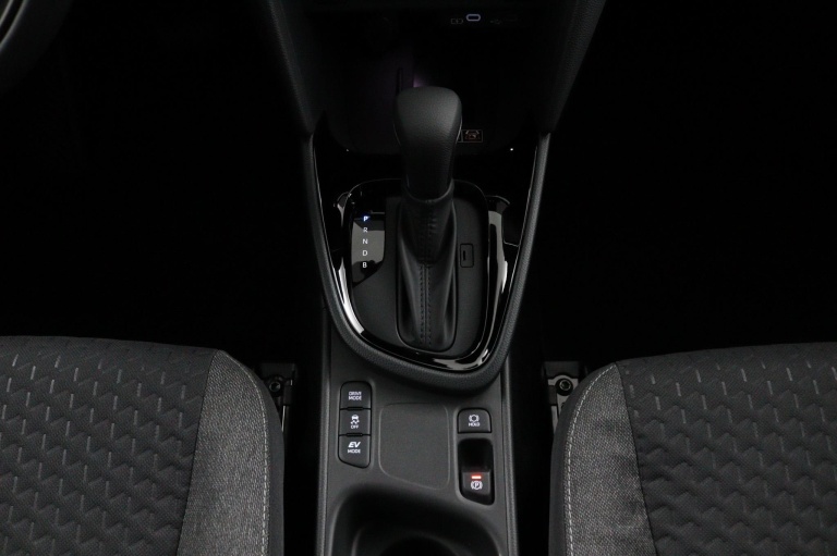 Toyota Yaris Cross - 1.5 Hybrid 115 Dynamic 26
