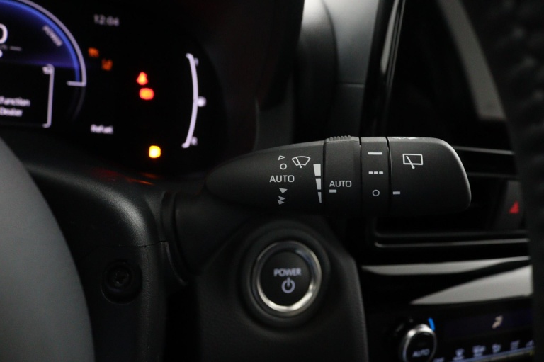 Toyota Yaris Cross - 1.5 Hybrid 115 Dynamic 30