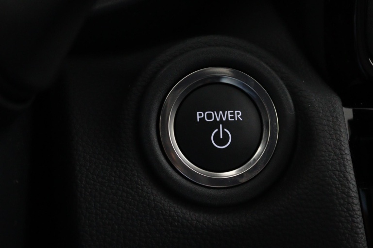 Toyota Yaris Cross - 1.5 Hybrid 115 Dynamic 35