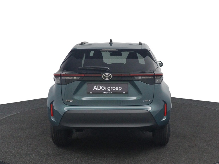 Toyota Yaris Cross - 1.5 Hybrid 115 Dynamic 8