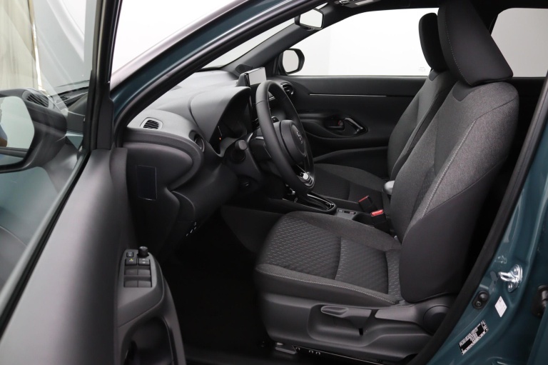 Toyota Yaris Cross - 1.5 Hybrid 115 Dynamic 9