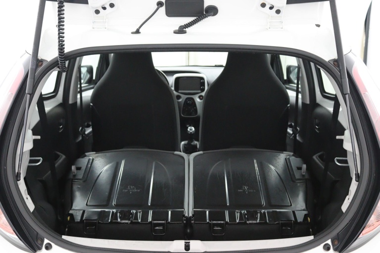 Toyota Aygo - 1.0 VVT-i x-play 29