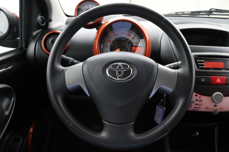 Toyota Aygo - 1.0 VVT-i Dynamic Orange 14