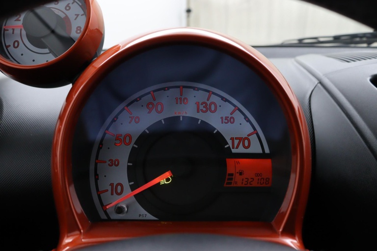 Toyota Aygo - 1.0 VVT-i Dynamic Orange 17
