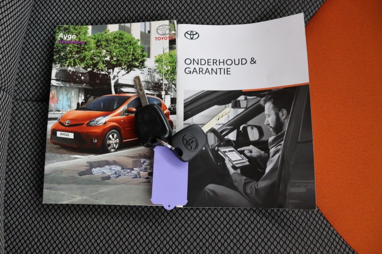 Toyota Aygo - 1.0 VVT-i Dynamic Orange 19